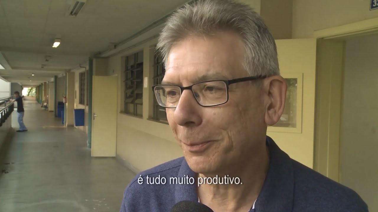 Pesquisador britânico ministra minicurso na PUC-SP com apoio do PEPG-Ex